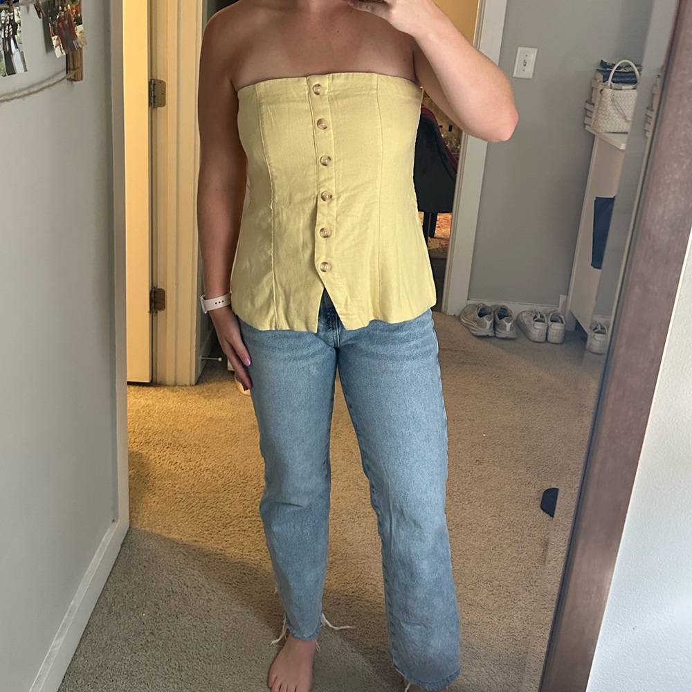 Abercrombie & Fitch Mara Strapless Linen-Blend Button-Through Top Yellow